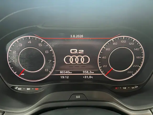 Audi Q2 view 12