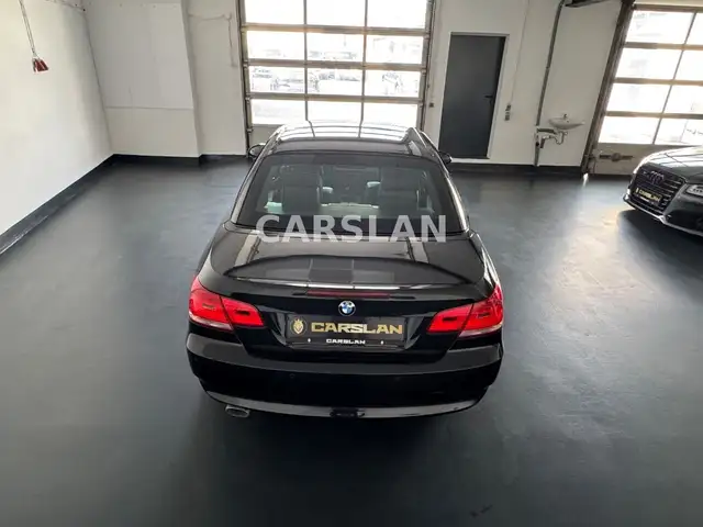 BMW 3 Series view 14