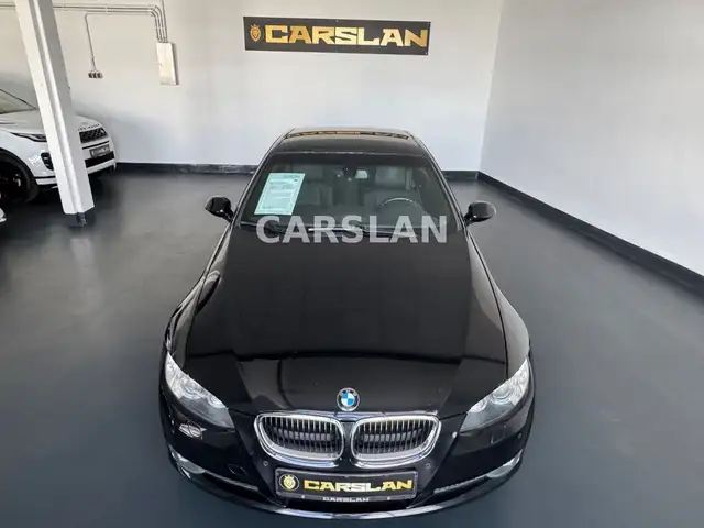 BMW 3 Series view 6