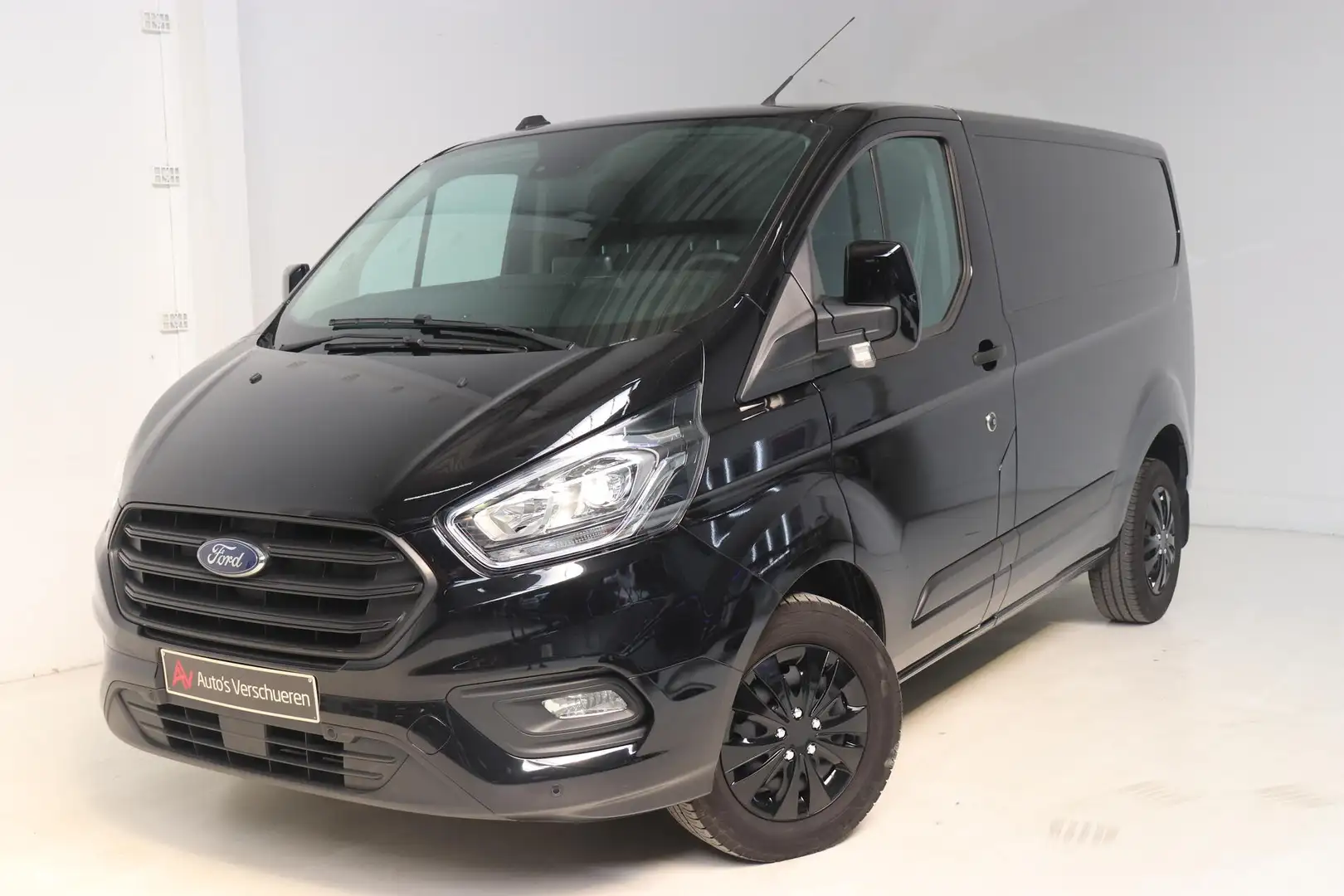 Ford Transit 2.0 TDCI L1H1 AT6 ** Carplay | PDC | Cruise Zwart - 2