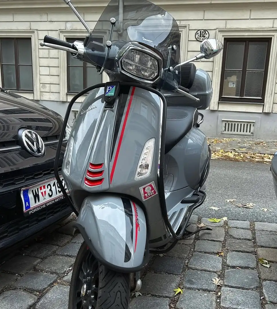 Vespa Sprint S 125 Szürke - 1