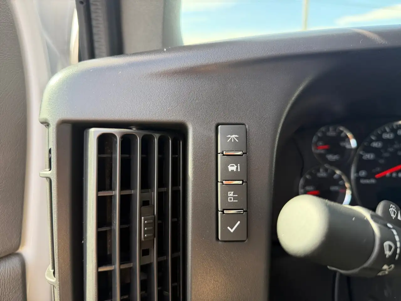 GMC Savana снимка GMC Savana