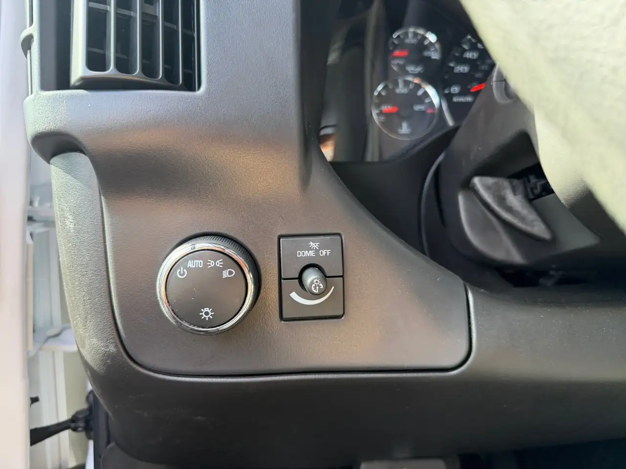 GMC Savana снимка GMC Savana