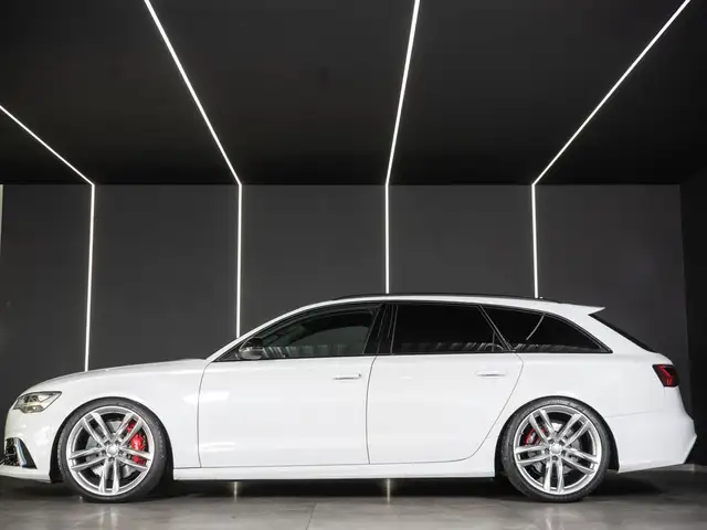 Audi RS6 view 7