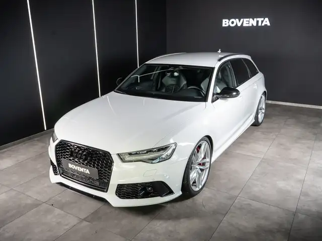 Audi RS6 view 3