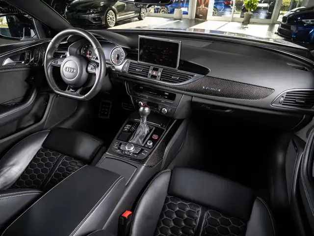 Audi RS6 view 15