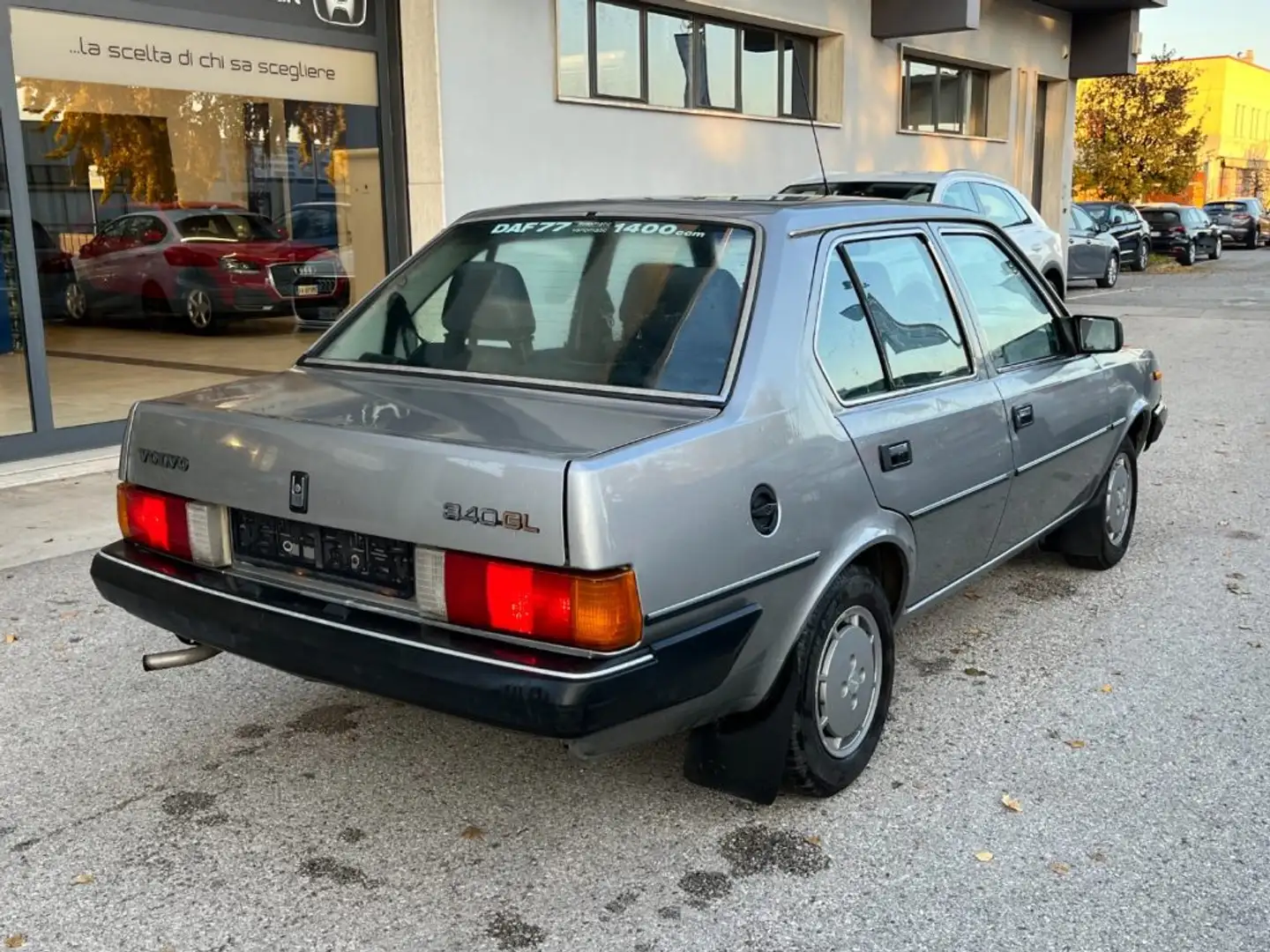 Volvo 340 1.4 4 porte GL variomatic Da collezione Grau - 2