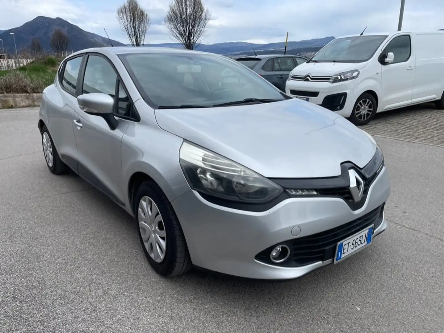 Renault Clio Clio 5p 1.2 Wave 75cv Silber - 1