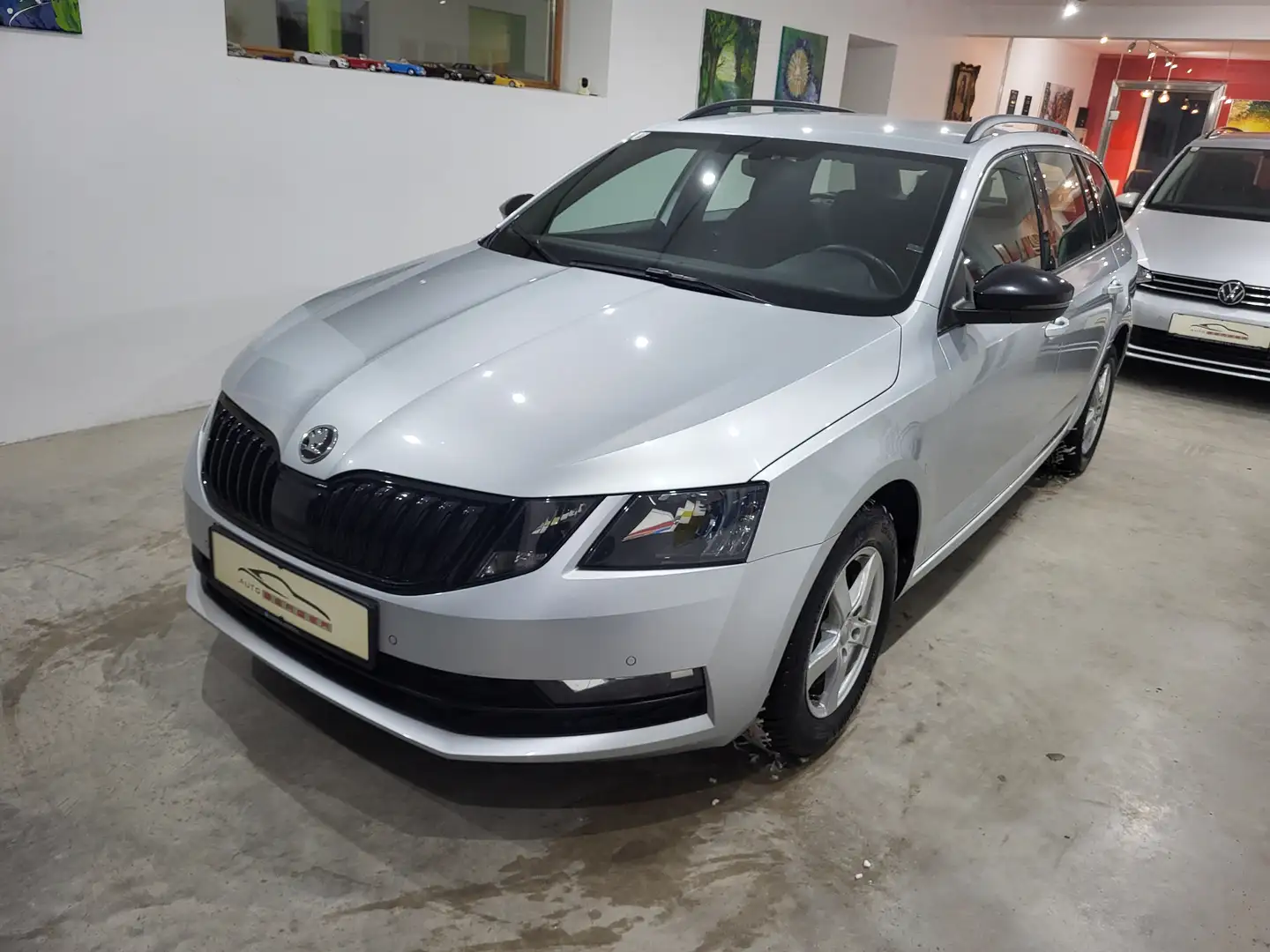 Skoda Octavia Combi 1,6 TDI Ambition Limited *3 Jahre Garantie Silber - 1