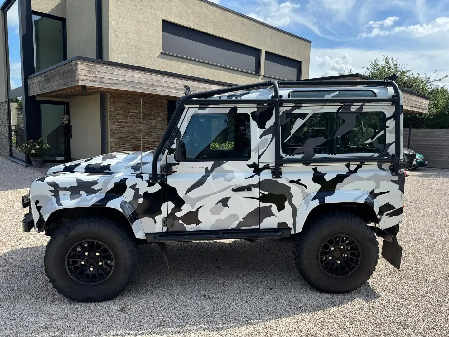 Land Rover Defender Defender 90 DPF Station Wagon SE Szary - 1