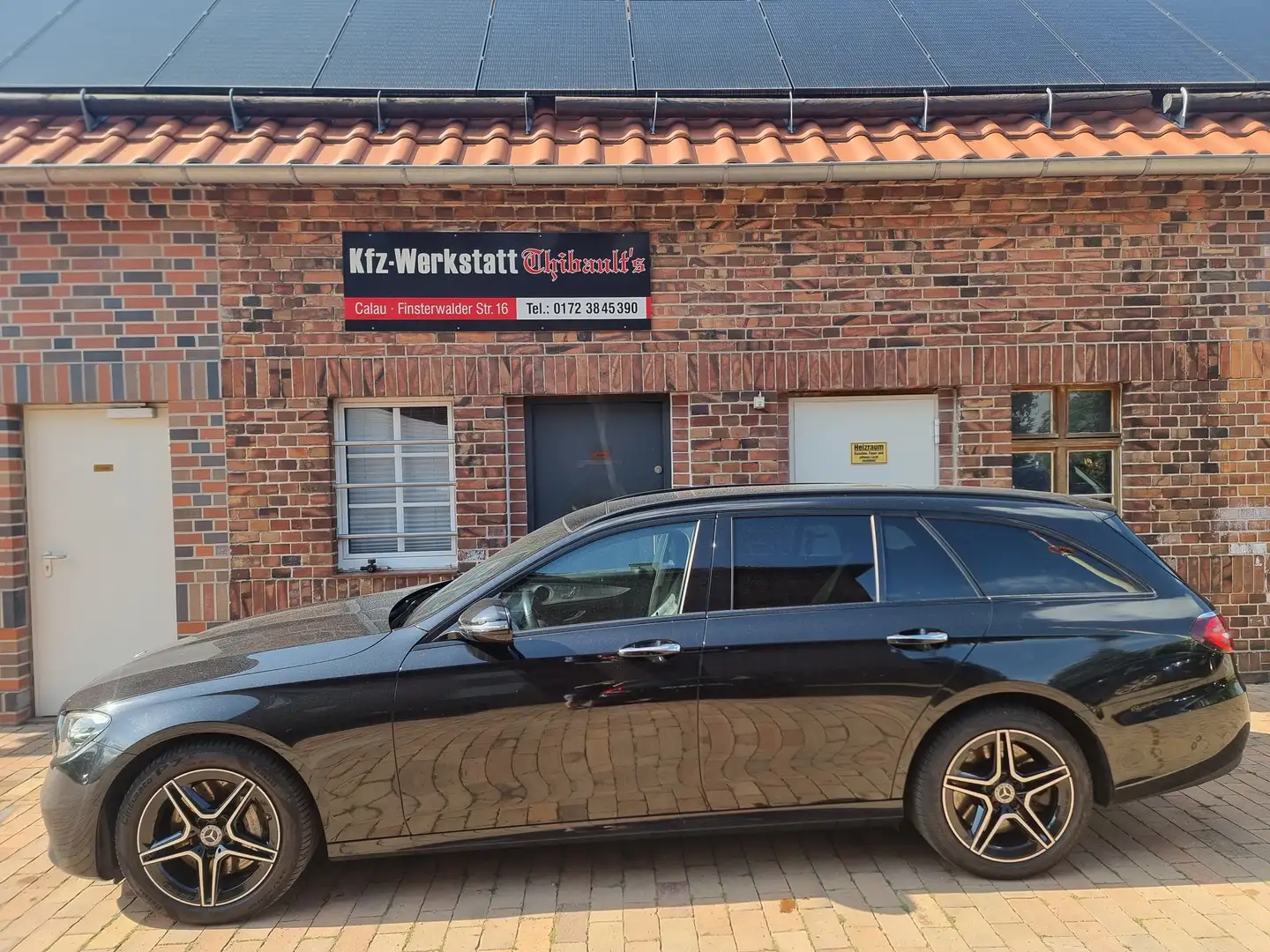 Mercedes-Benz E 300 E 300 de T AMG/PANO/NAVI/NIGHT/WIDE/Garantie Schwarz - 2