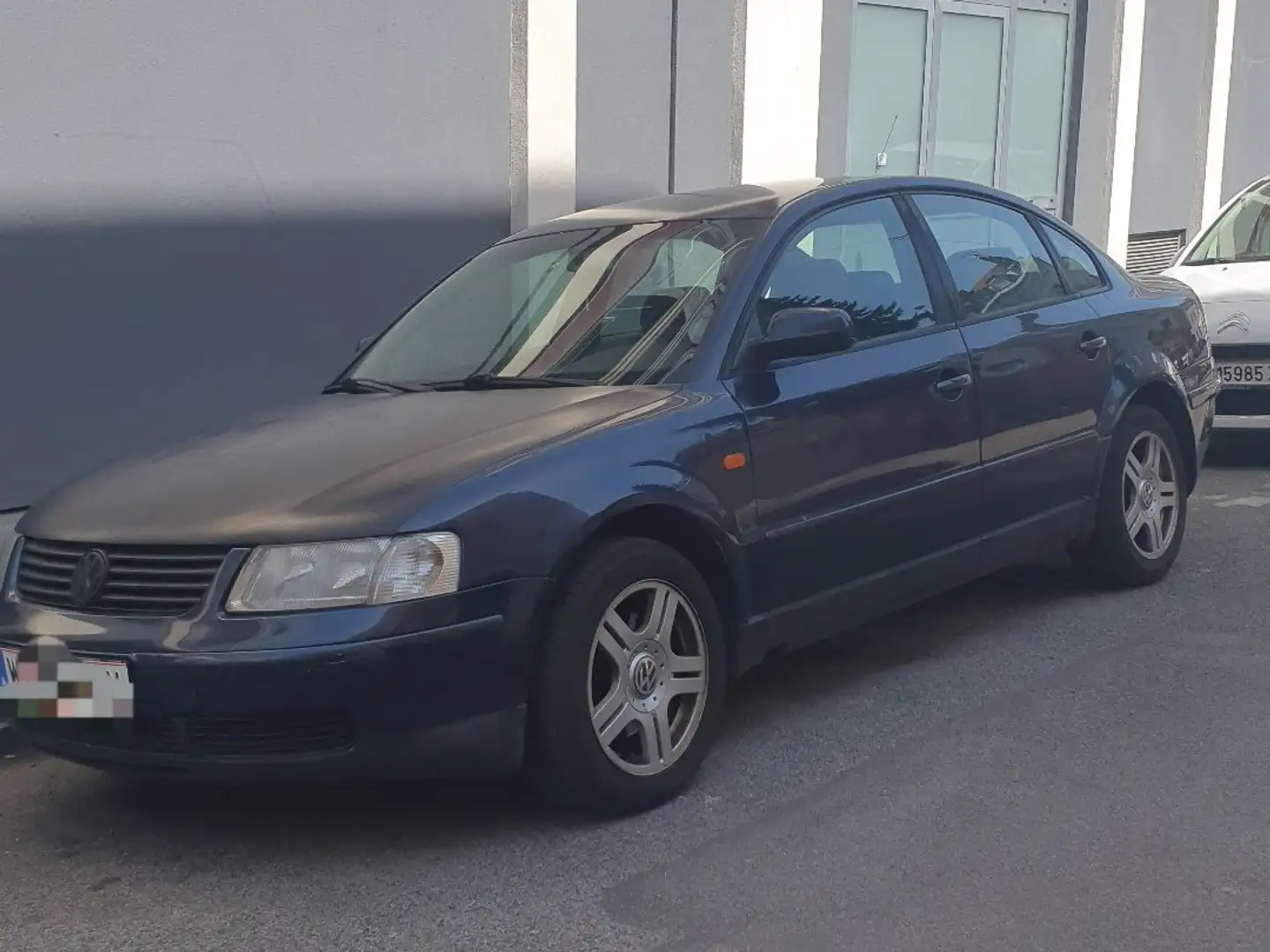 Volkswagen Passat 2,5 V6 Comfortl. TDI Tiptr. Mavi - 1