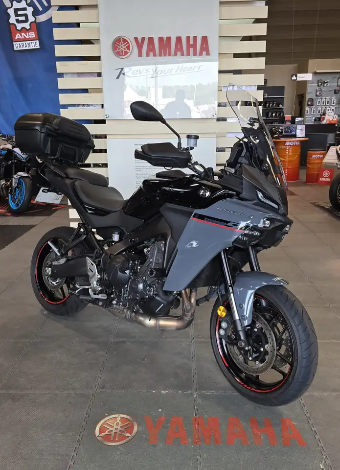 Yamaha Tracer 9