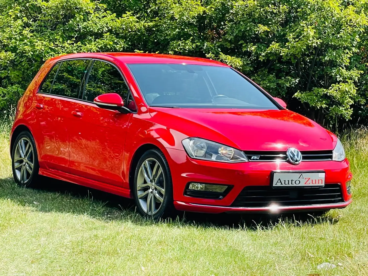 Volkswagen Golf 1.2 TSI R-Line Connected Series/Navi/Adp Cruise/Ai Rood - 1