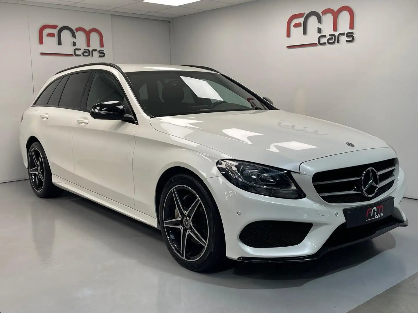 Mercedes-Benz C 200 9G-TRONIC AMG Line bwj2017 Perfecte staat Garantie Wit - 1