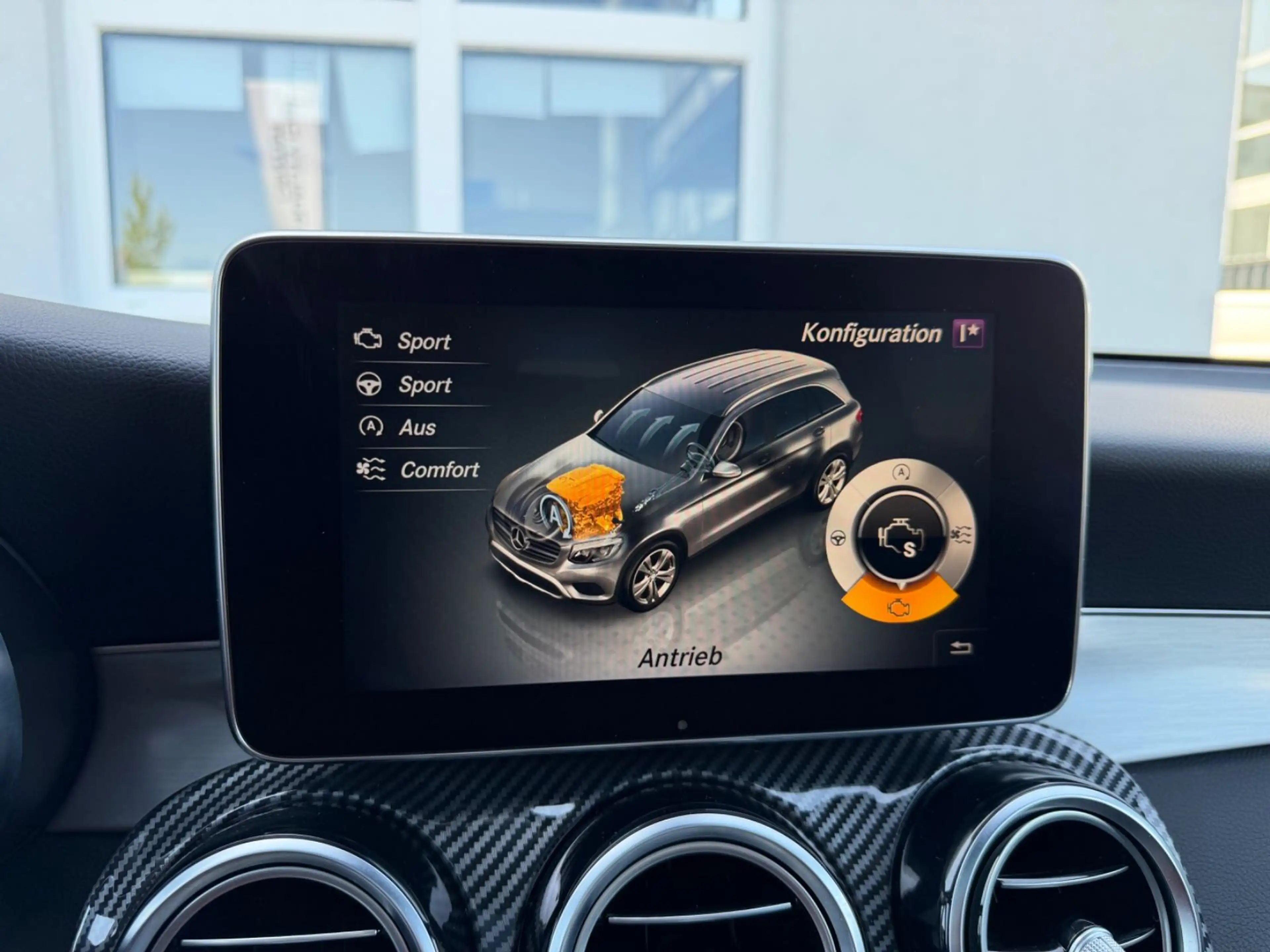 Mercedes-Benz GLC 350 V6 4Matic 9G *AMG*DESIGNO*PANO*AHK*KAME* — photo 14