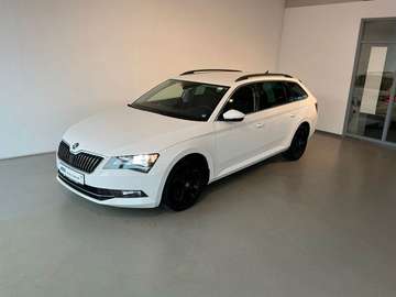 Skoda Superb Combi 2.0 TDI | AHK | Navi | ACC