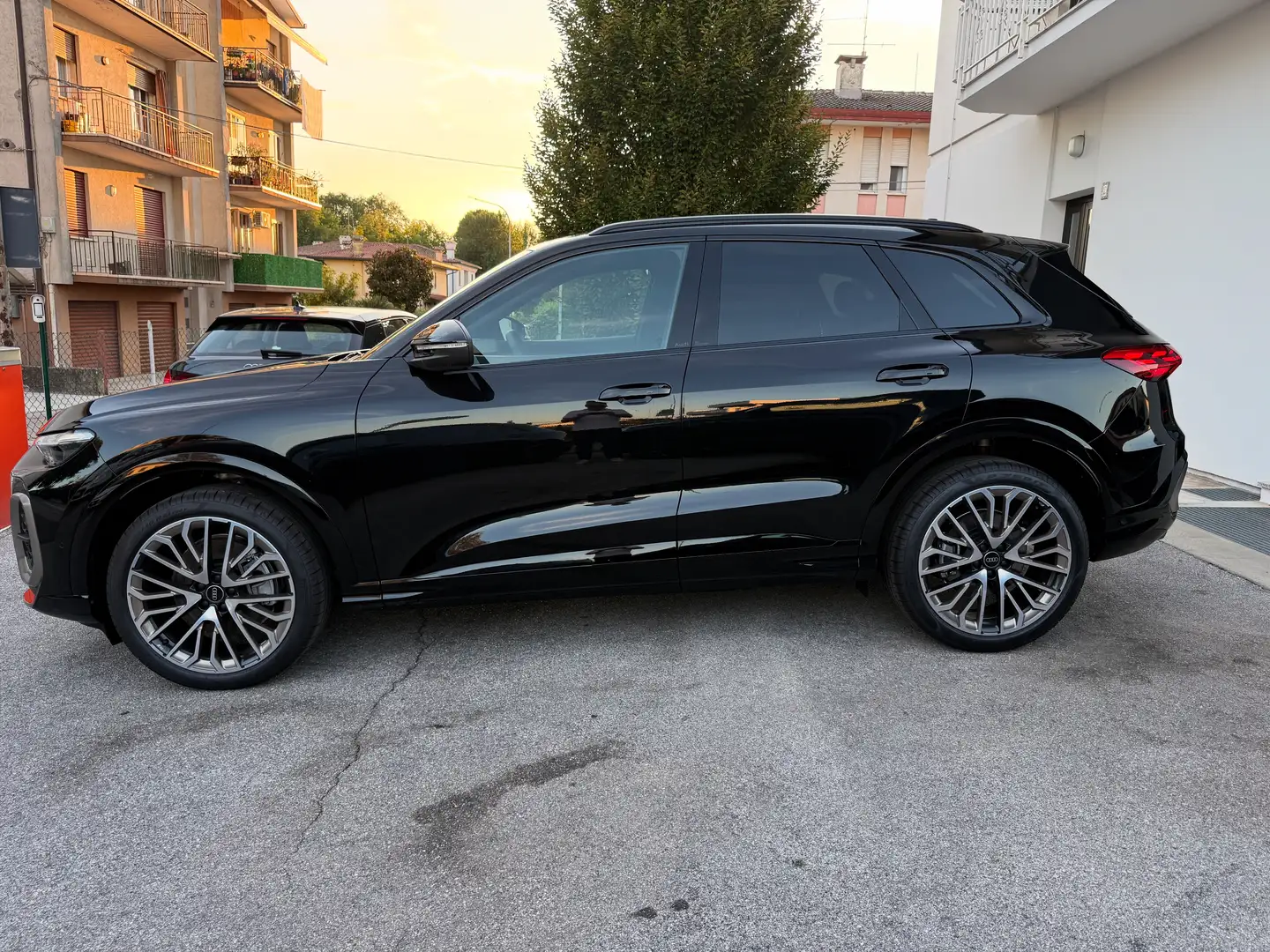Audi Q5 40 2.0 tdi mhev 12V S line quattro s-tronic Nero - 2