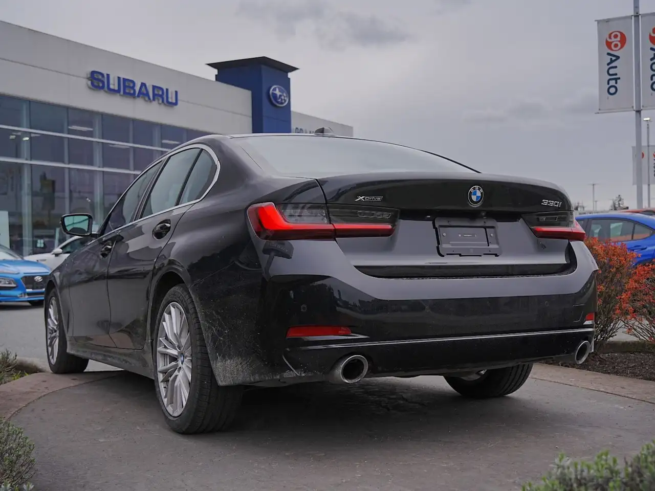 BMW 3 Series снимка BMW 3 Series