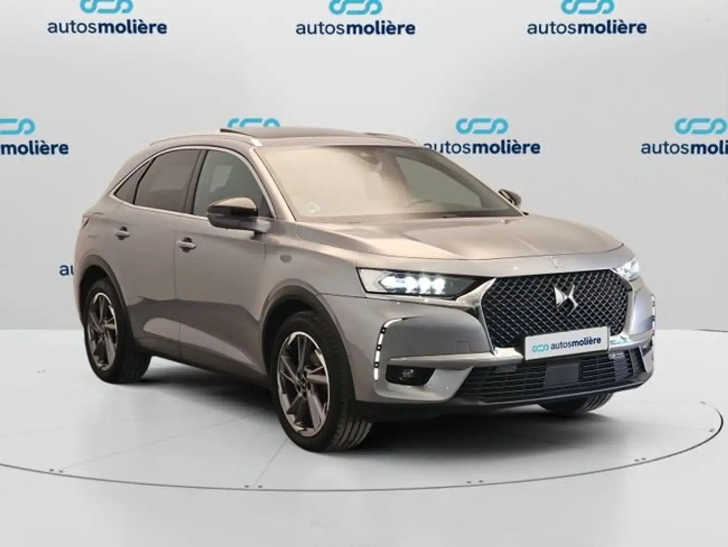 DS Automobiles DS 7 Crossback BlueHDi+180+So+Chic+Auto+132+kW+%28180+CV%29 siva - 2
