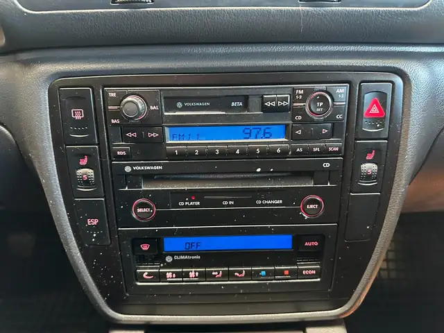 Volkswagen Passat view 15