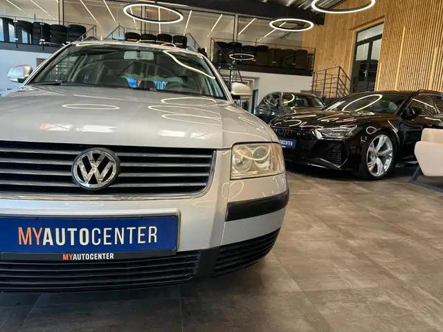 Volkswagen Passat view 21