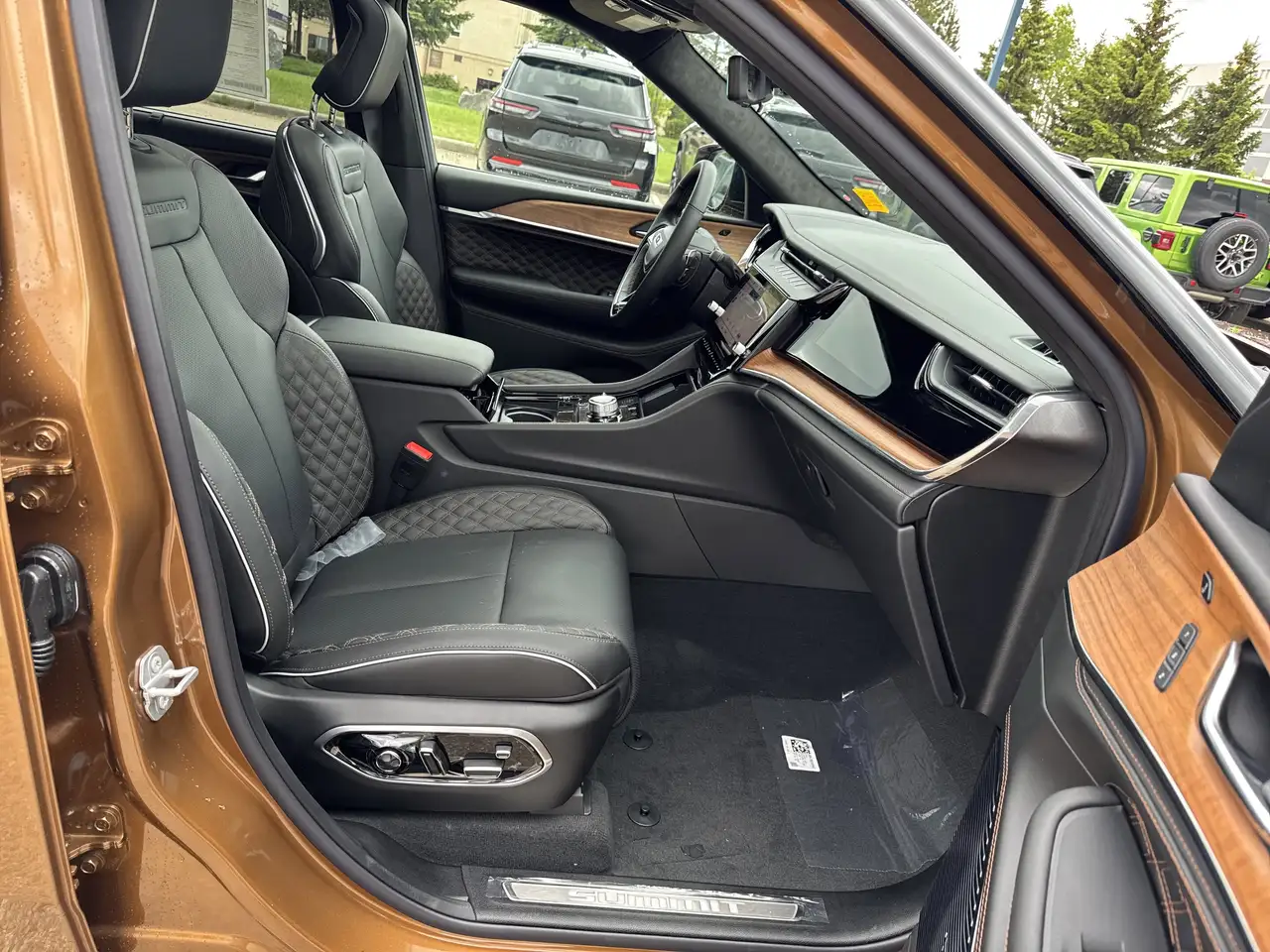 Jeep Grand Cherokee снимка Jeep Grand Cherokee