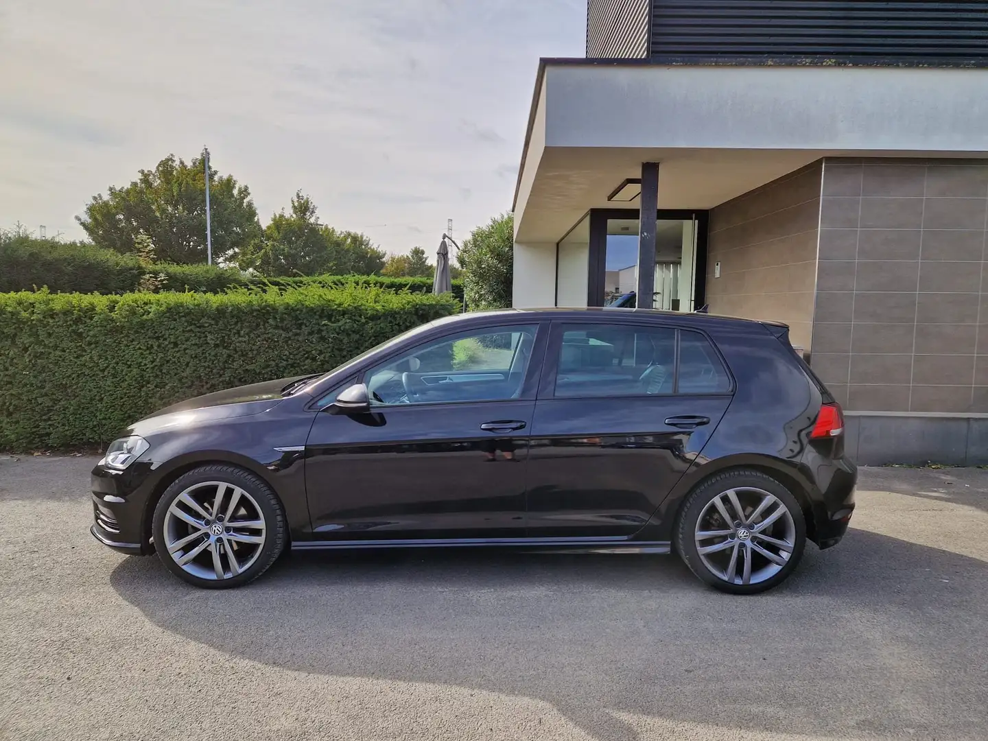 Volkswagen Golf 1.2 TSI 110Pk R-line *garantie* Noir - 2