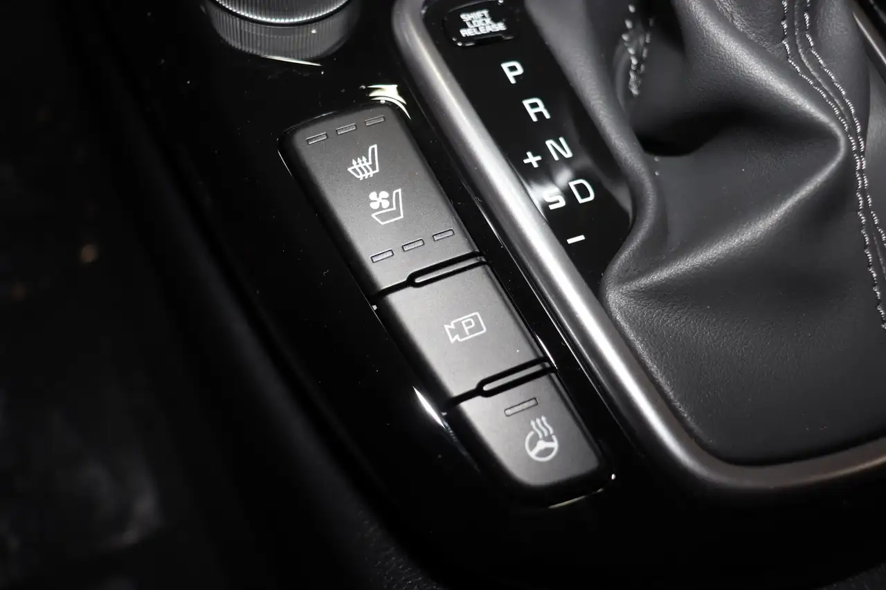 Kia Seltos снимка Kia Seltos
