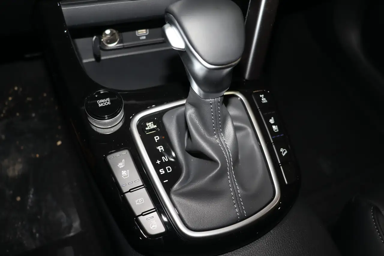 Kia Seltos снимка Kia Seltos