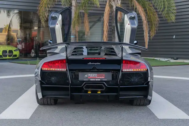 Lamborghini Murcielago view 9