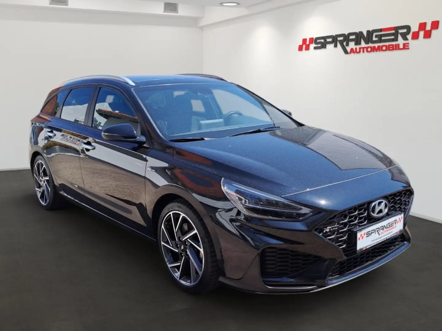 Hyundai i30 N-Line*AHK*PanoDach*R.Cam*PDC*Klima*LHZ* Black - 2