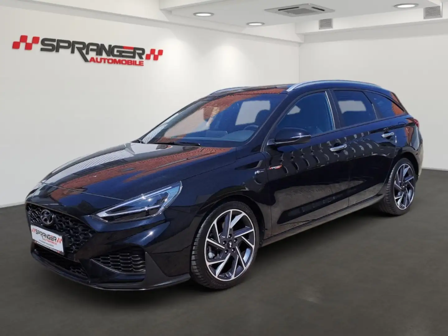 Hyundai i30 N-Line*AHK*PanoDach*R.Cam*PDC*Klima*LHZ* Black - 1