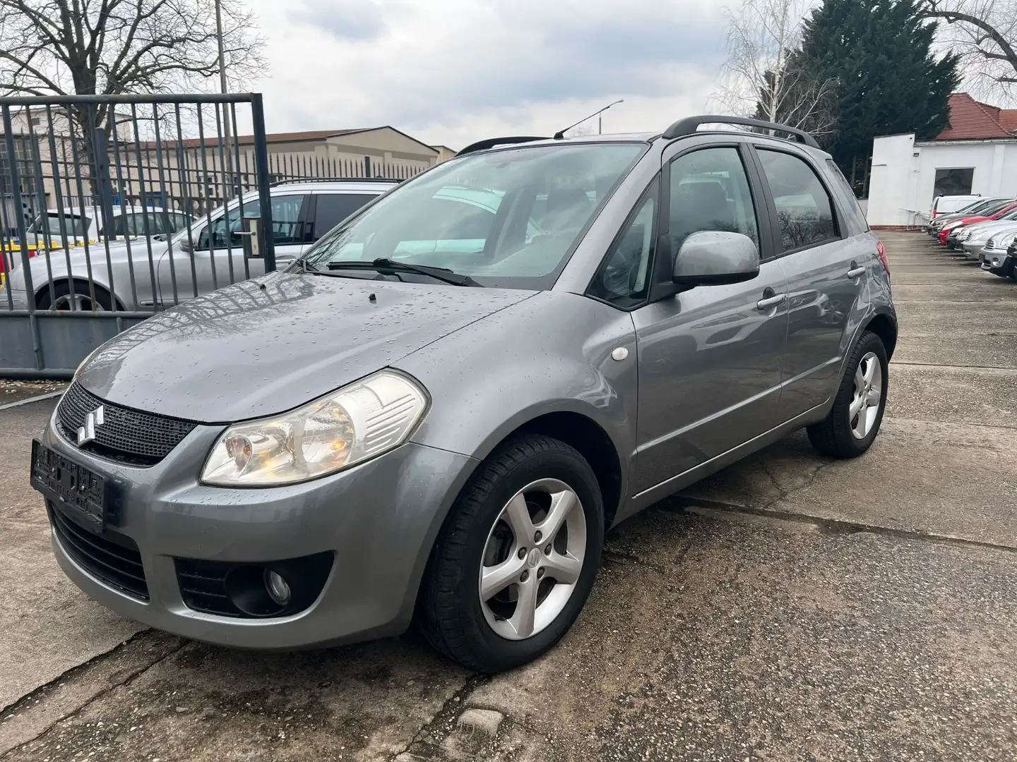 Suzuki SX4 1.6, Scheckheft, Klima, TÜV, AUTOMATIK Gris - 2