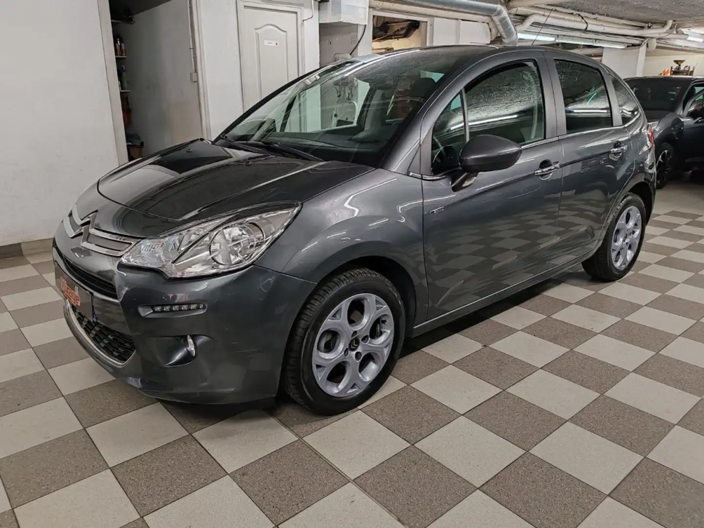 Citroen C3 PureTech 82 Exclusive Gris - 1