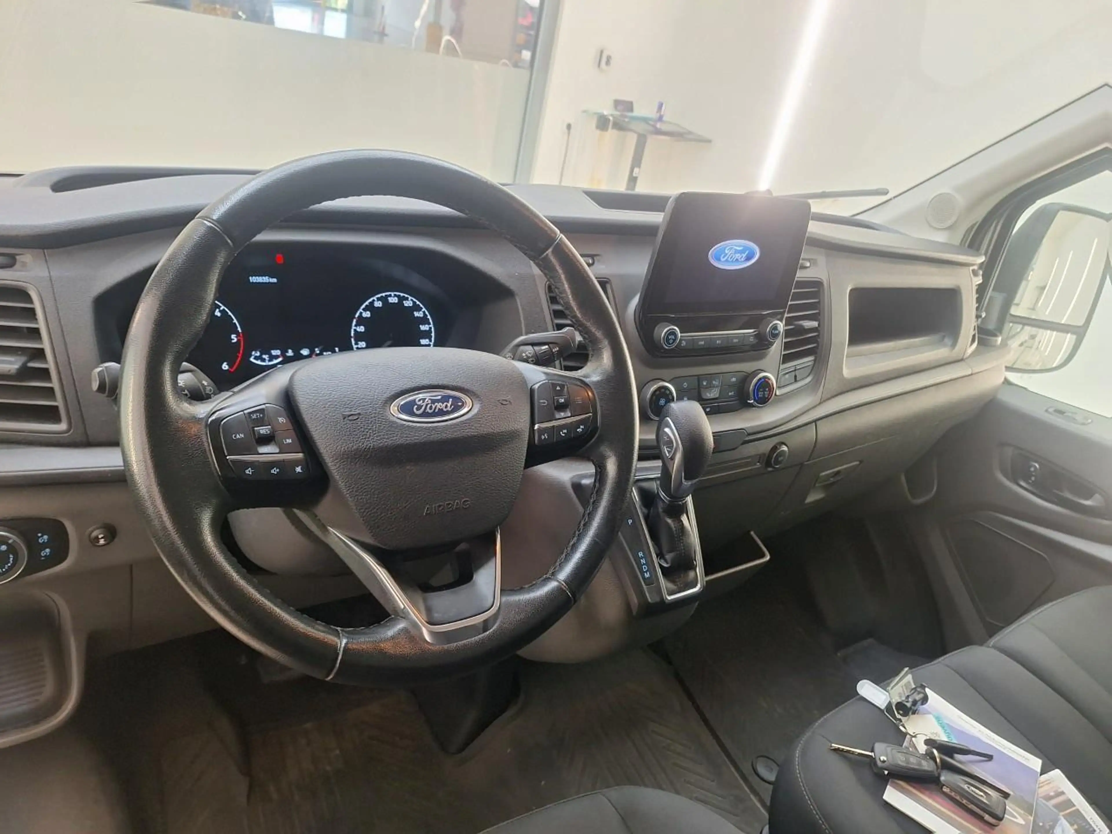 Ford Transit 350 2.0 TDCI L2H2 Trend | Volledig Ingerichte Laad — photo 8