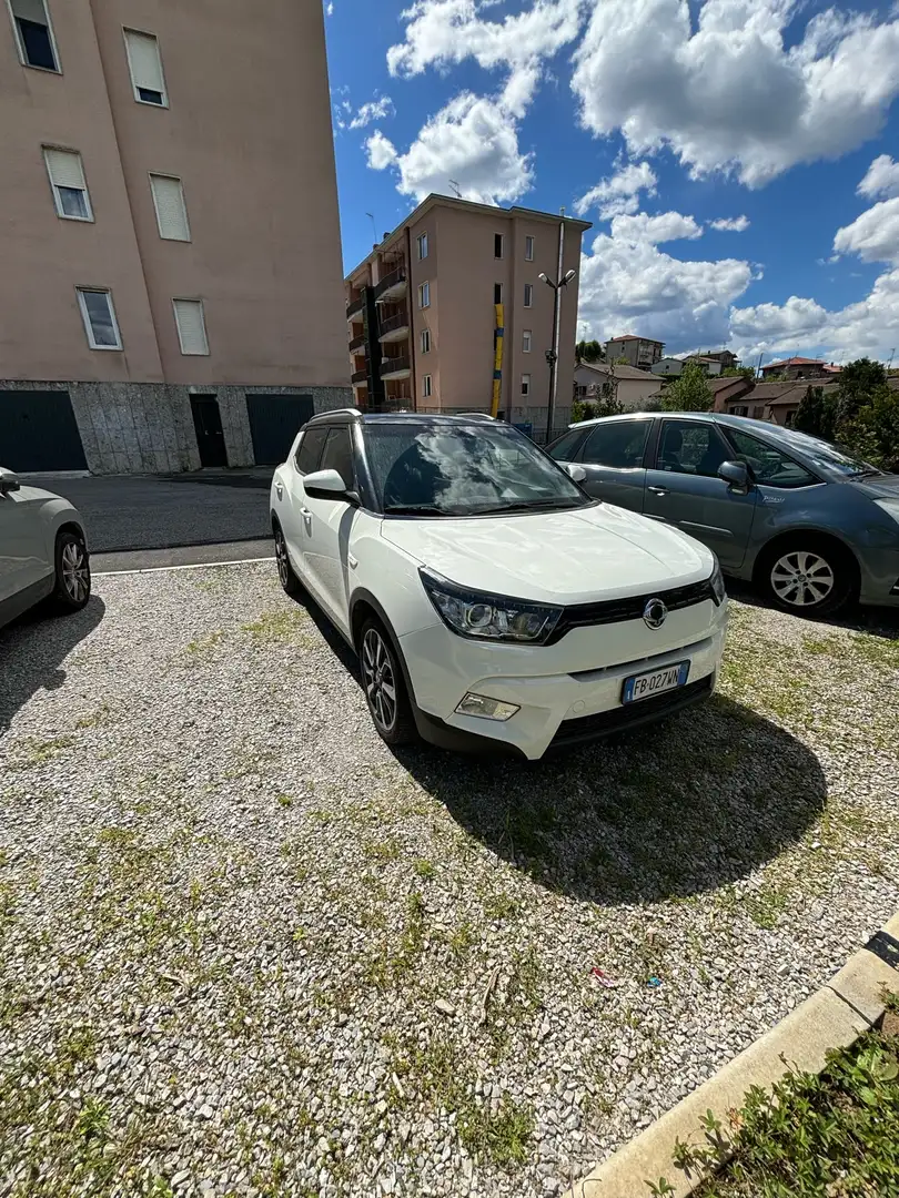 SsangYong Tivoli 1.6d Be 2wd Wit - 1