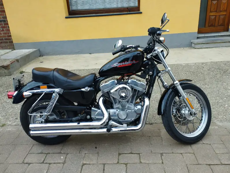 Harley-Davidson Sportster 883