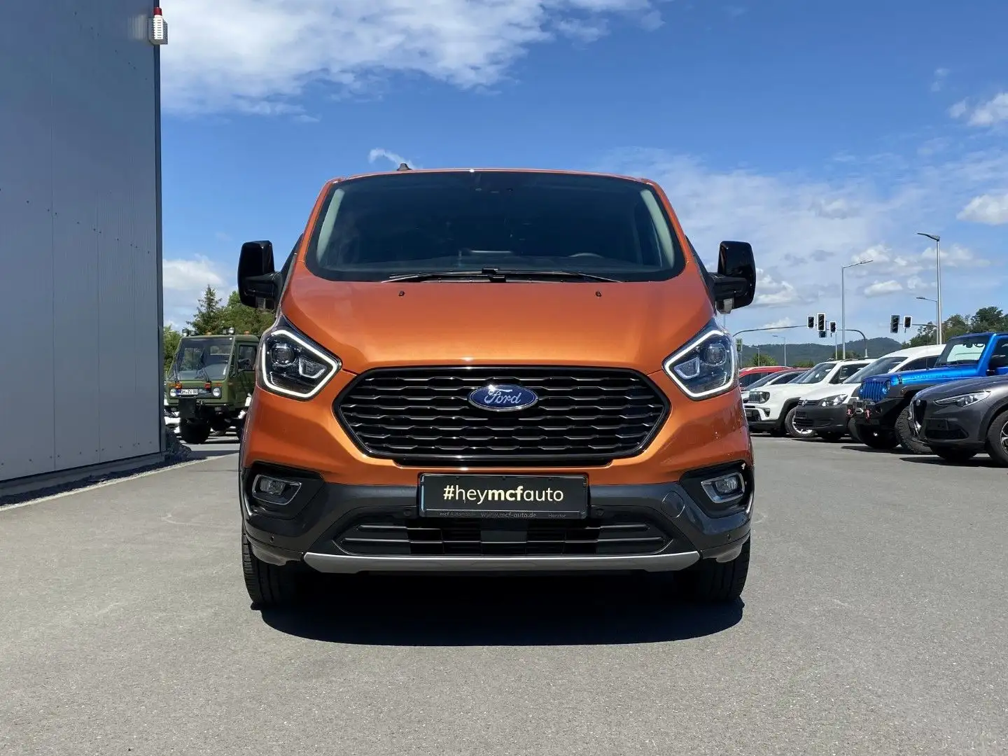 Ford Tourneo Custom Active Titanium L2 *AHK*Xenon* Naranja - 2