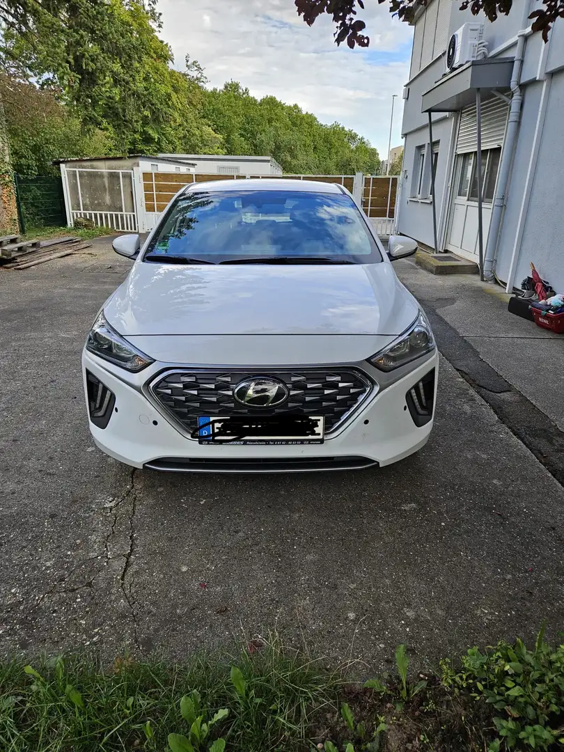Hyundai IONIQ Plug-in-Hybrid - 1