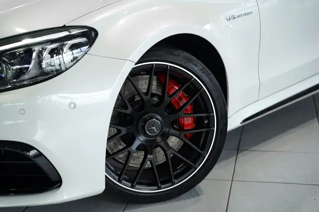 Mercedes-Benz C-Class view 3