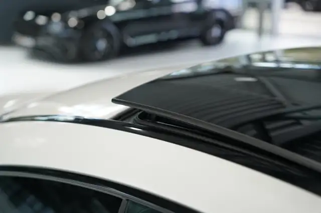 Mercedes-Benz C-Class view 13
