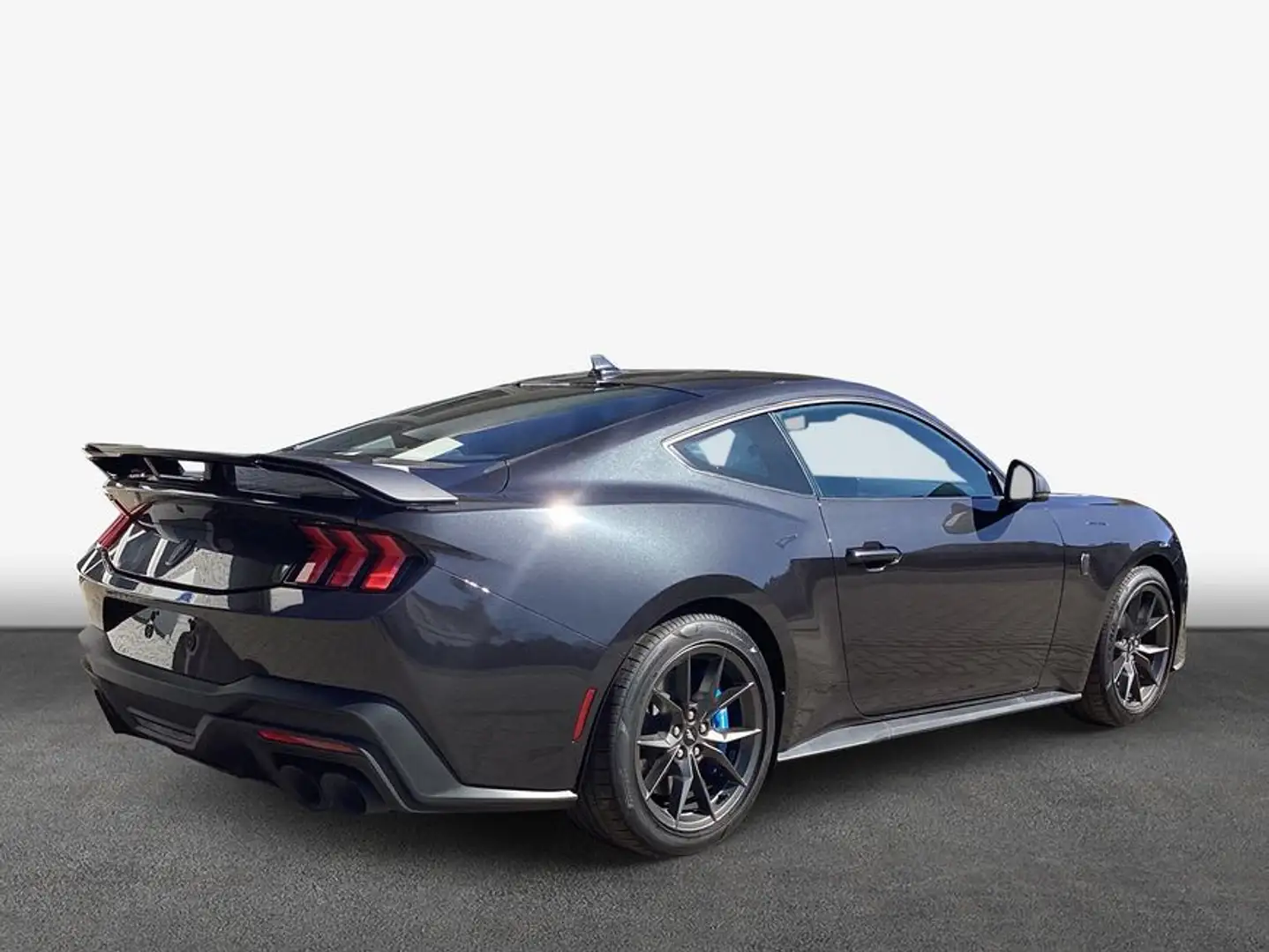 Ford Mustang Fastback 5.0 453PS V8 Aut. Dark Horse Šedá - 2