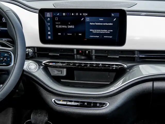 Fiat 500e view 7