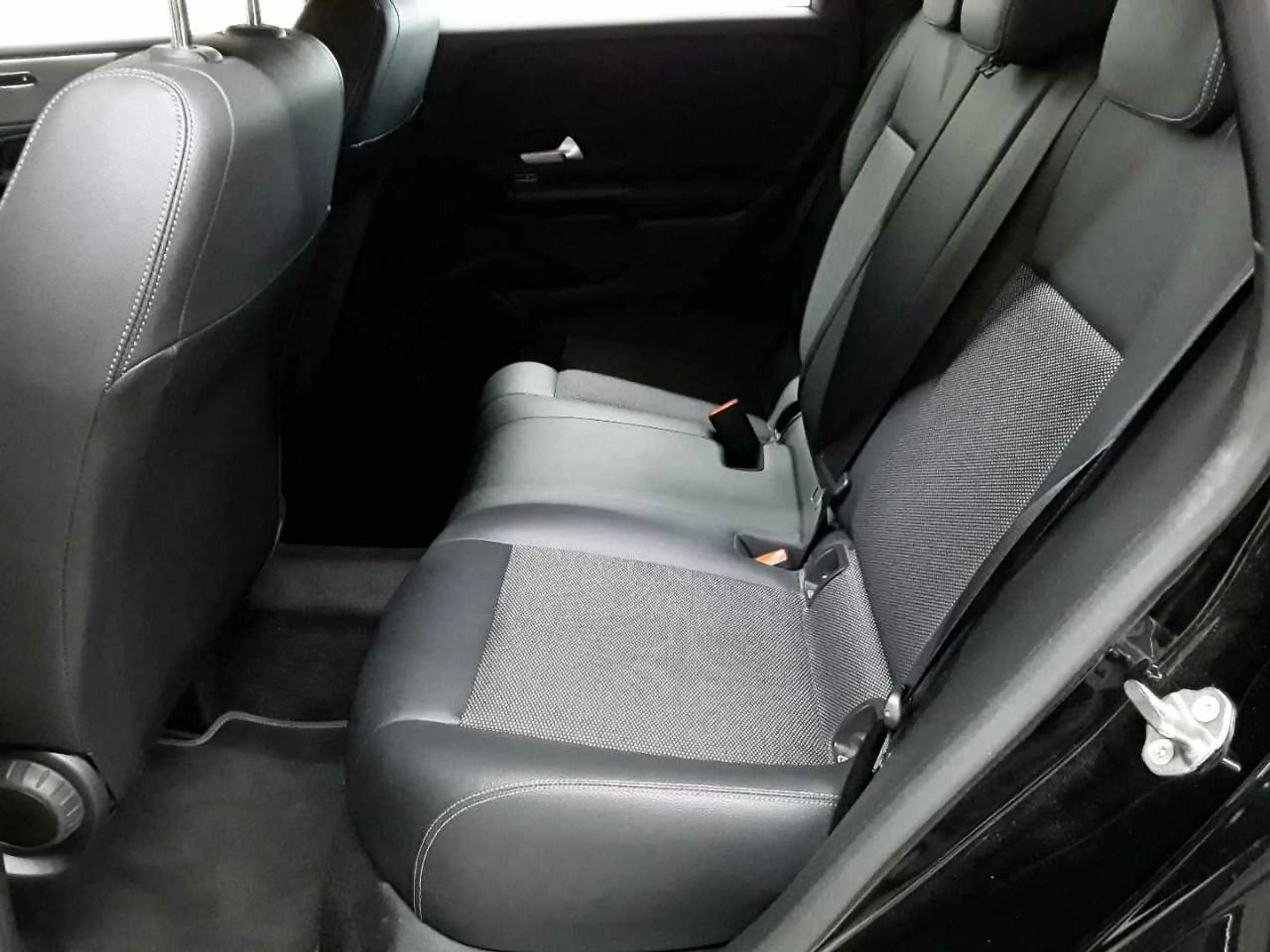 Mercedes-Benz B 180 B 180 7G- AHK BusiP KAM SHZ — photo 13