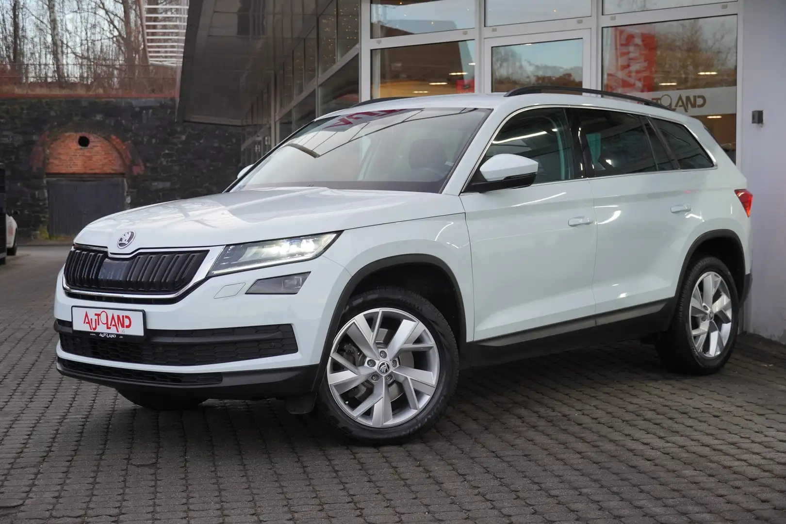 Skoda Kodiaq 2.0TSI DSG Style 4x4 Navi Kamera LED DAB Blanc - 2