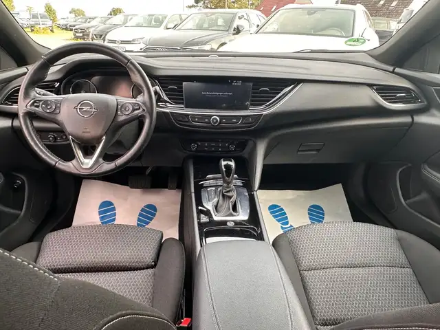 Opel Insignia view 15