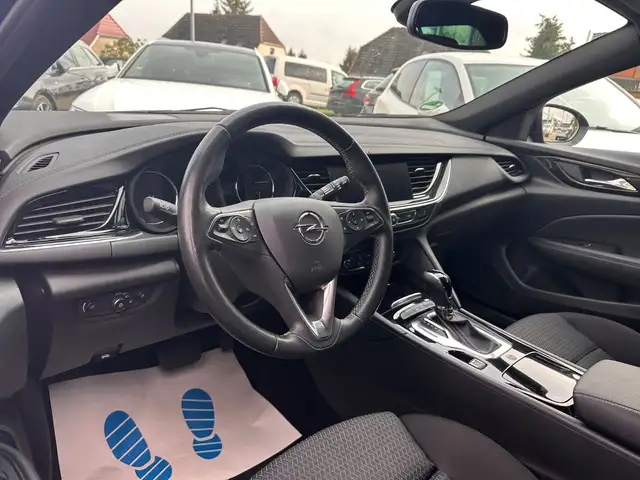 Opel Insignia view 13