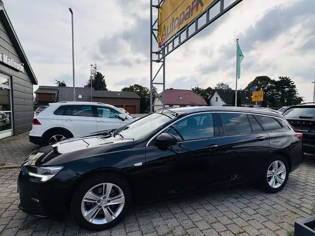 Opel Insignia view 4