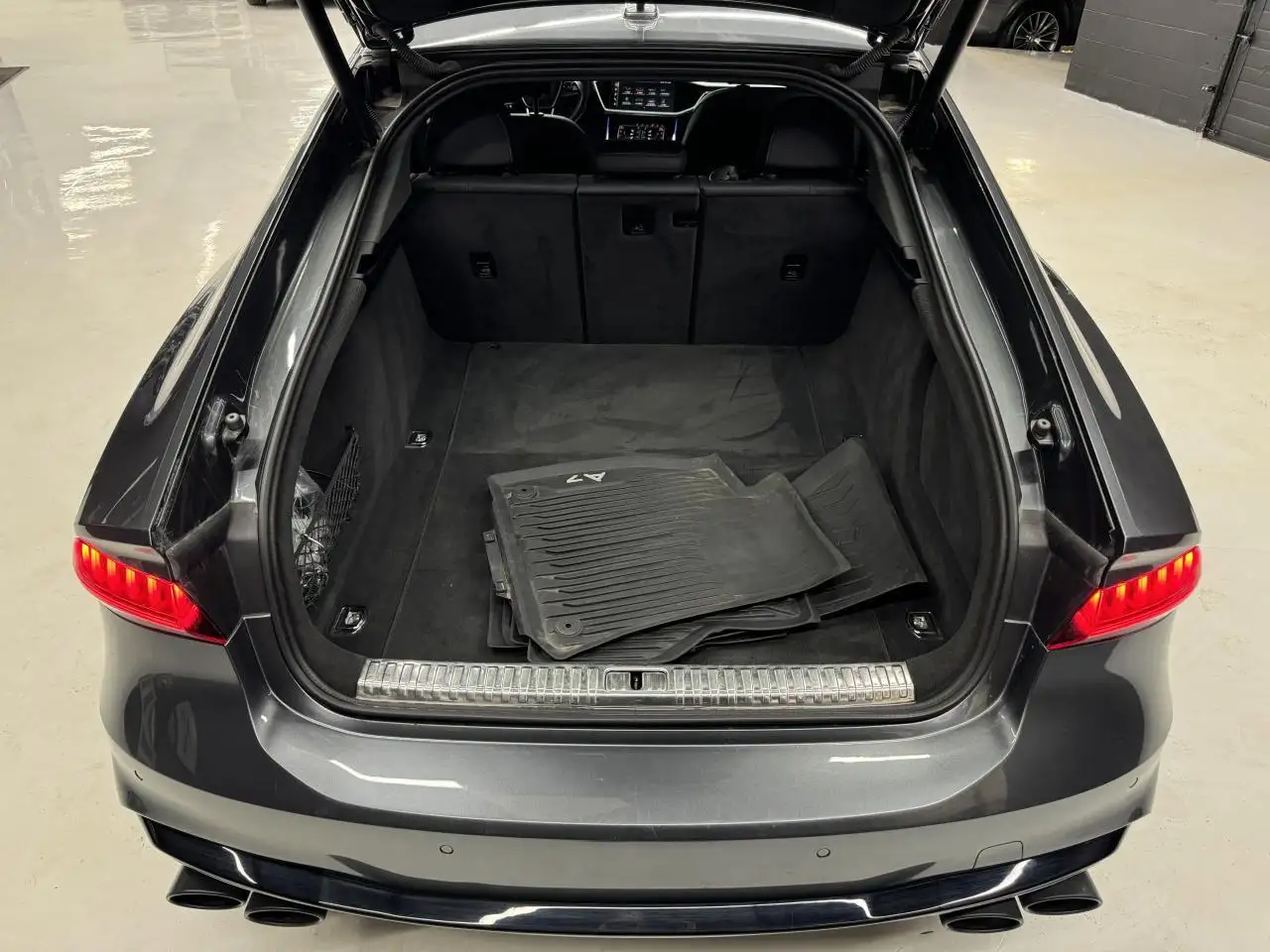 Audi A7 снимка Audi A7
